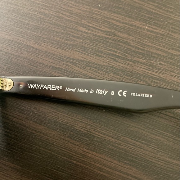 Ray-bans Original Wayfarer Classic Polarized Sunglasses - Picture 4 of 4